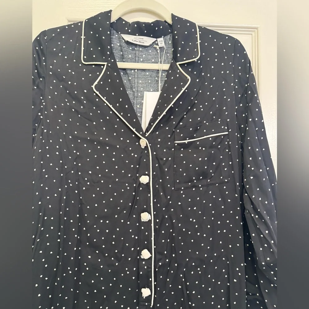 ⭐️& Other Stories all in one satin heart print pajamas XS/S NWT - Picture 3 of 7